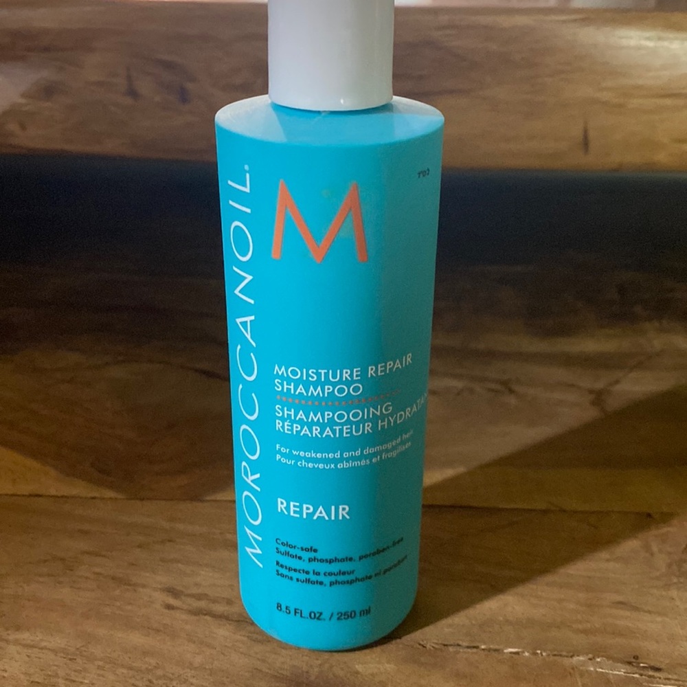 Moroccanoil moisture repair shampoo